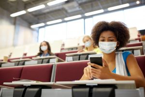 Estudantes têm dificuldade para entrar em faculdade