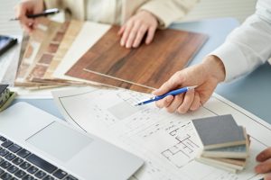 Mão de obra qualificada está em falta.